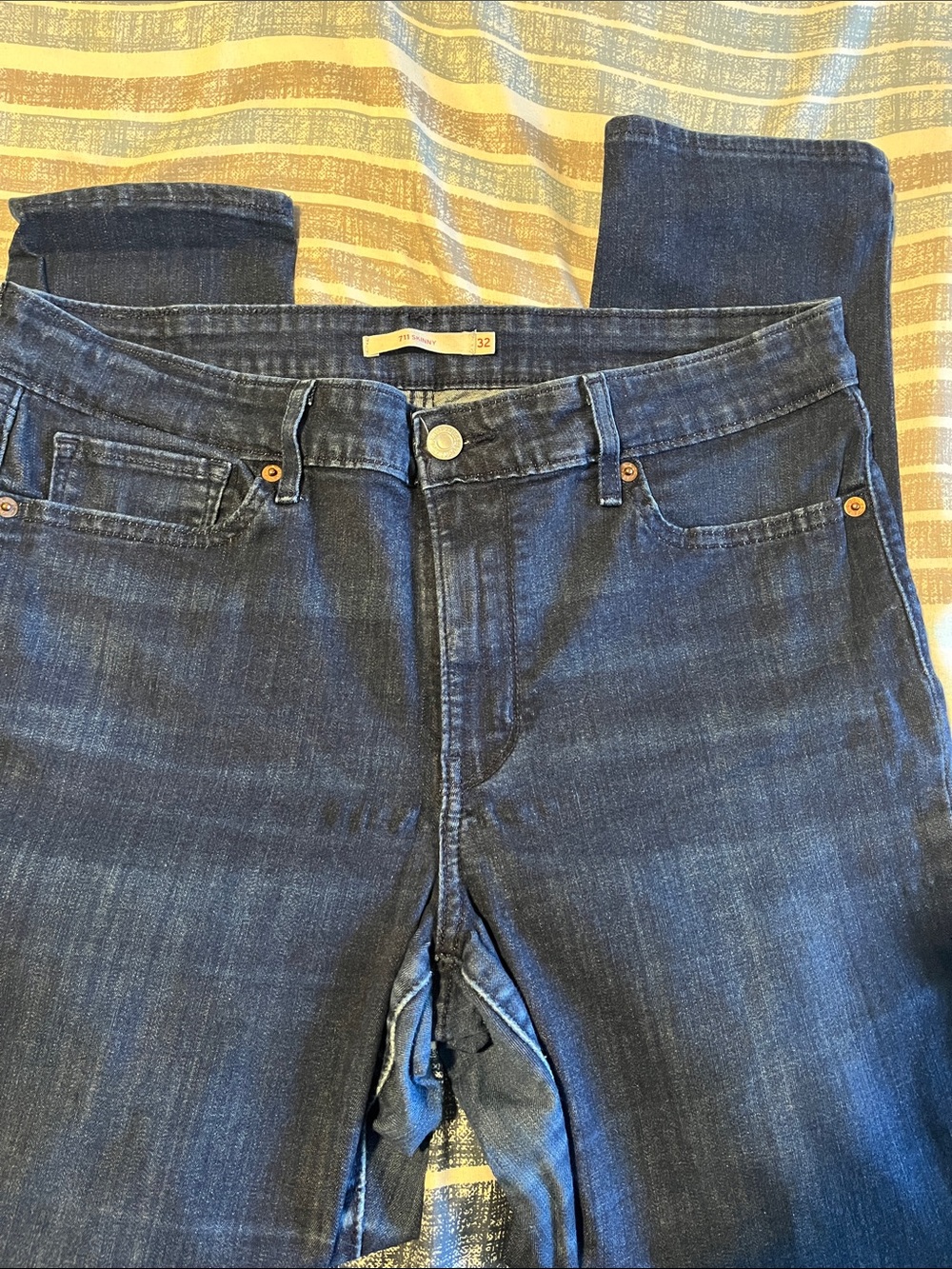 Levi's Women's Skinny Jeans in Dark Blue Denim